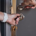 Locataire : à qui reviennent les frais de sécurisation d'un logement 