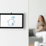Les avantages de centraliser sa maison connectée avec HomeOS
